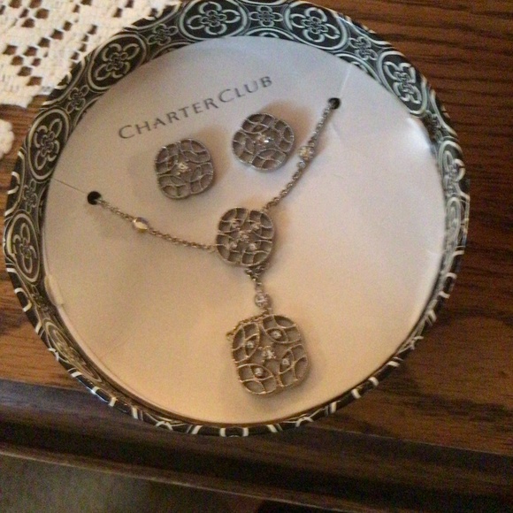 Charter Club Earrings and Pendant Set in Filigree Silvertone NIB - Picture 6 of 6